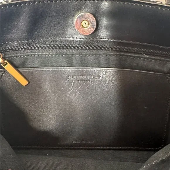 Burberry Houndstooth Black And Off White Wool/Leather Bag.